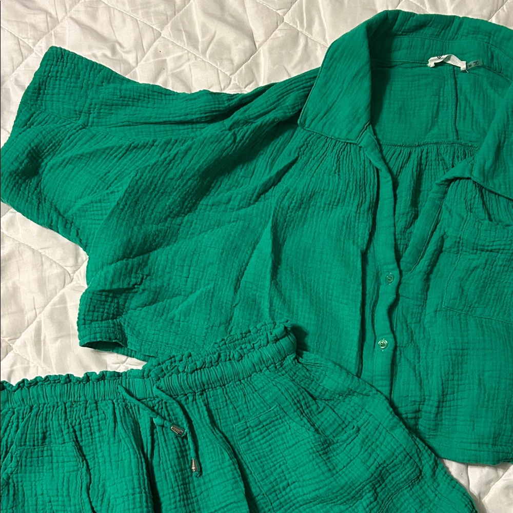 Day + Moon emerald green gauzy 100% cotton short set